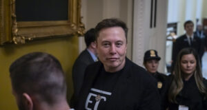 Илон Мъск заяви, че Пощенската служба на САЩ и „Амтрак“ трябва да бъдат приватизирани