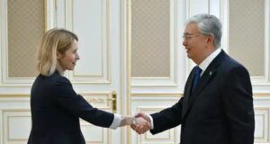 КАЗИНФОРМ: Казахстанският президент се срещна с върховния представител на ЕС за външната политика и сигурността