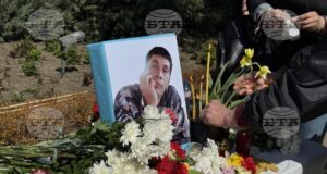 Казанлъчани настояха за справедлив процес и наказания на всички отговорни за смъртта на 47-годишен мъж, починал при арест