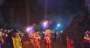 Кукери от брезнишкото село Гигинци гониха злите сили в Самоков