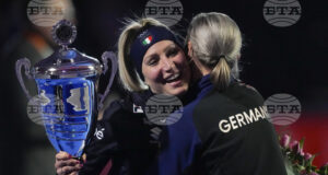 Международният кънки съюз обяви, че е постигнал споразумение с легендарната германка Клаудия Пекщайн