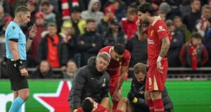 Мениджърът на Ливърпул Арне Слот търси заместник на Трент Алекзандър-Арнолд сред трима за финала за Купата на лигата