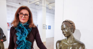 Мери Керпичиян откри първата си самостоятелна изложба в България във варненската галерия „Графит“