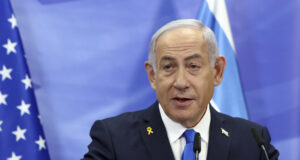 ОБНОВЕНА Израел обяви, че спира достъпа на хуманитарна помощ до ивицата Газа, заплаши с "още последствия"