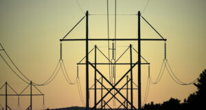 Обновяването на електропреносната мрежа и енергийният преход ще струват на Нидерландия 195 милиарда евро, сочи доклад