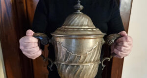 Олимпийски реликви и Царска футболна купа показва музеят на спорта във Варна