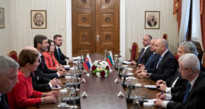 Отличното сътрудничество между България и Словакия в рамките на ЕС откроиха президентът Румен Радев и външният министър на Словакия Юрай Бланар