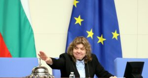 Парламентът не прие предложението на ПП-ДБ да бъде променен дневният ред и заседанието да започне с дебати по държавния бюджет