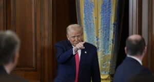 Президентът на САЩ Доналд Тръмп заплаши с мита от 200 на сто върху вноса на алкохол от ЕС