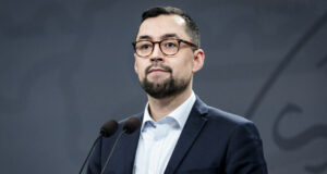 Премиерът на Гренландия Муте Егеде