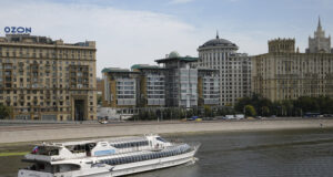 Русия обяви за персона нон грата двама британци, свързани с посолството на Обединеното кралство в Москва