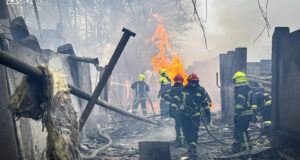 Руска балистична ракета удари Одеса; двама души са пострадали, съобщи областният управител