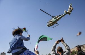 Сирийците отбелязват 14-ата годишнина от началото на конфликта, довел до свалянето на Асад