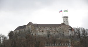 Словенски производител от отбранителния сектор преговаря за увеличаване на производството