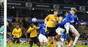 Уулвърхямптън и Евертън завършиха наравно