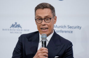 Финландският президент Александер Стуб