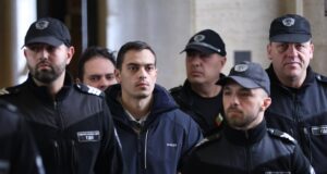 Четирима от задържаните за хулиганство пред Дома на Европа в София остават в ареста