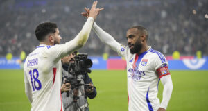 Александър Лаказет вкара 157-ия си гол във френското първенство и изпревари Жан-Пиер Папен, Лион се доближи до 2-ото място