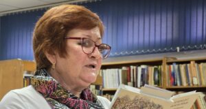 Атанаска Георгиева е дарила на фондация „Искам бебе“ общо 10 хиляди лева от продажбата на стихосбирката „Не може да е късно за любов“