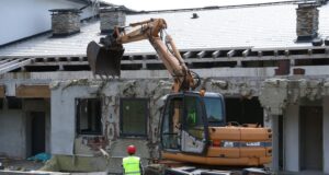 В София вече няма специални правила за "специални хора", заявява Васил Терзиев във връзка с премахването на незаконна постройка