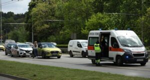 Верижна катастрофа затруднява движението по столичния бул. "Цариградско шосе"
