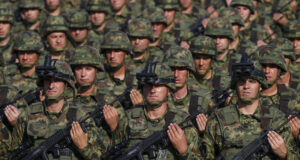 Вучич: Ще проведем голям военен парад на 15 септември