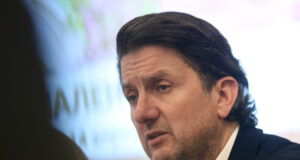 ДОПЪЛНЕНА
                                                                                                Министърът на туризма очаква България да има добър летен сезон