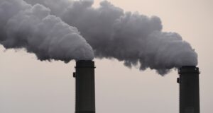 Дания е напът да съкрати със 72 на сто въглеродните емисии до 2030 г., съобщи министерството на климата