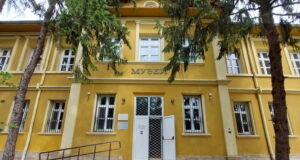 Деца от Попово ще се обучават в техника за рисуване на яйца от Етрополе, вписана като живо човешко съкровище