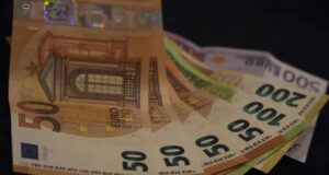 Еврото поскъпна над 1,05 долара в междубанковата търговия