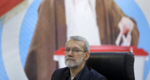 Иран „няма да има друг избор“, освен да се сдобие с ядрени оръжия в случай на нападение, заяви съветник на върховния лидер аятолах Хаманей