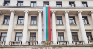 КЗК образува открито производство срещу Министерството на отбраната заради решение за доставка на преносими барокамери