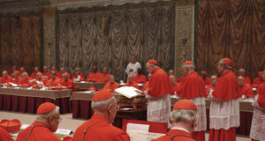 Кардиналите в конклава намаляха от 135 на 133