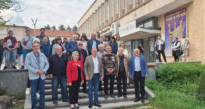 Клубът на хумориста "Жарава" в Кубрат за осемнайсети път даде възможност на всички смешни хора да покажат какво могат, каза Весел Цанков