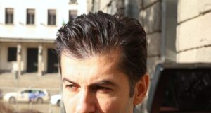 Когато Пеевски управлява каквото и да е мнозинство, по никакъв начин не може ПП да е част от него, каза Кирил Петков