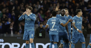 Мактоминей и Лукаку осигуриха домакински успех на Наполи над Емполи в Серия А