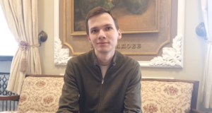 Моята мечта е в Плевенския театър да развием кукленото изкуство, казва актьорът Иван Жунтовски