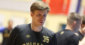 Националът Иван Алипиев беше най-резултатен при победа на баскетболния Стяуа