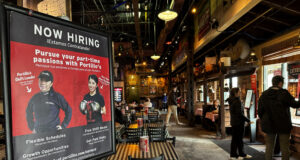 Новите работни места в частния сектор в САЩ се увеличават значително под очакванията през април