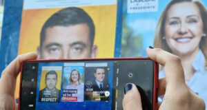 ОБЗОР
                                                                                                За кого ще гласуват избирателите на Калин Джорджеску на президентските избори в Румъния през май?