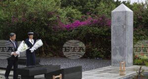 ОБЗОР
                                                                                                Император Нарухито участва във възпоменателни церемонии за Втората световна война в седмицата, в която Япония поиска да се присъедини към командване на НАТО