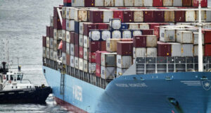 ОБЗОР
                                                                                                Какви биха били последствията от митата на Тръмп за Гърция: болезнени, но не драматични