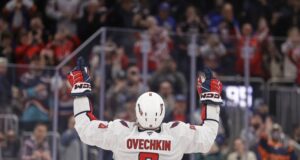 ОБНОВЕНА Александър Овечкин подобри рекорда на Уейн Грецки за най-много голове в НХЛ
