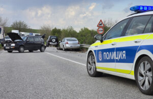 Общо 13 катастрофи са станали в страната през изминалото денонощие, няма загинали