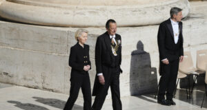 Папа Франциск беше строител на мостове, каза председателката на ЕК Урсула фон дер Лайен