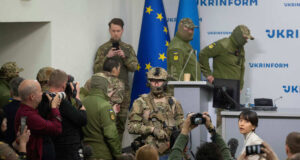 Пекин предупреди да се избягват "манипулации" във връзка с пленяването на двама негови граждани в Украйна