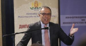 Петър Стоянов