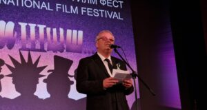 Политици и дипломати присъстваха на премиерата на „След дъжда: Откраднатите от Путин деца се завръщат у дома“
                                                                                                Стефан Китанов: „София филм фест“ е първият фестивал в света, изразил своята солидарност с Украйна