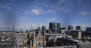 Превръщането на пустеещи офис сгради и магазини в жилища в Нидерландия се забавя