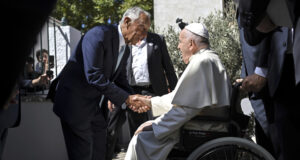 Премиерът на Португалия отбеляза „уникалното наследство“ на папа Франциск